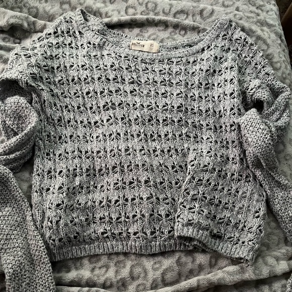 XS Hollister loosely crocheted sweater - Picture 1 of 2